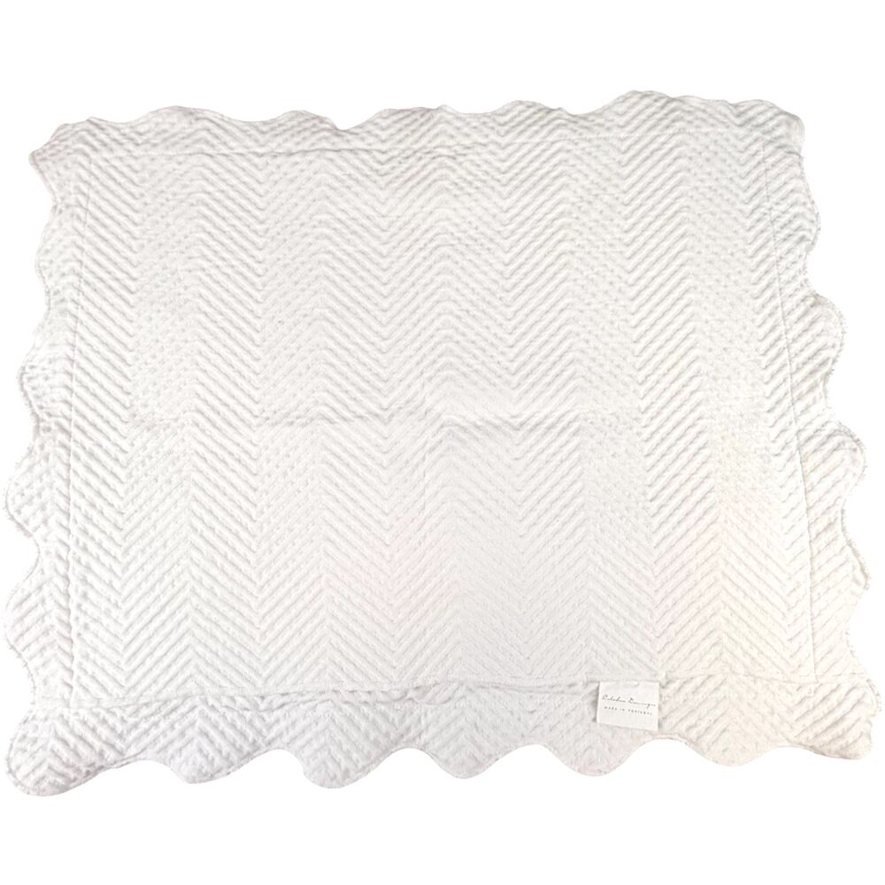 Calchas Domingos 100% Cotton White Scalloped Edge Chevron Pillow Sham Portugal